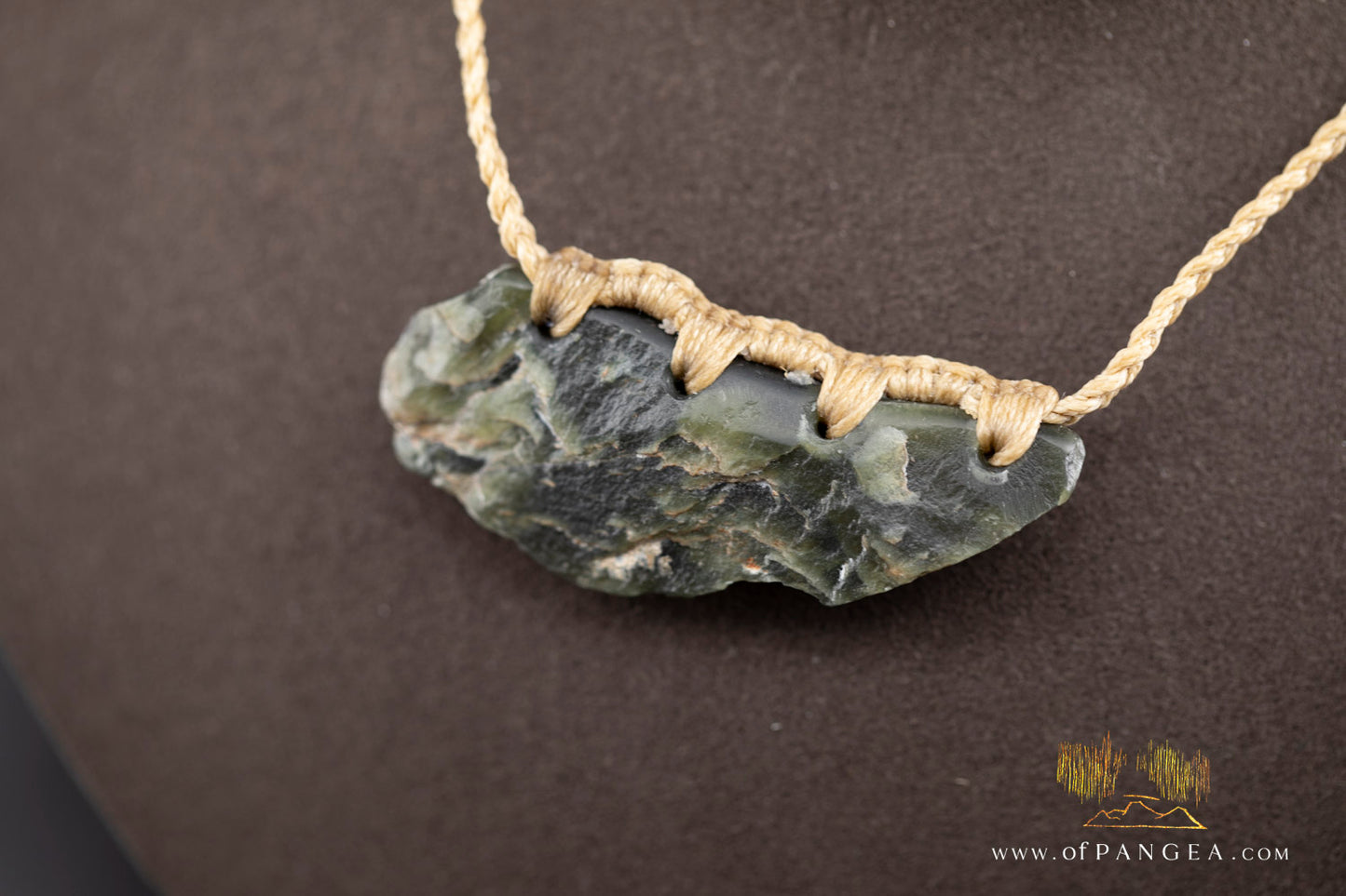 Wyoming Jade Slick Necklace - Green Nephrite Jade || JF980