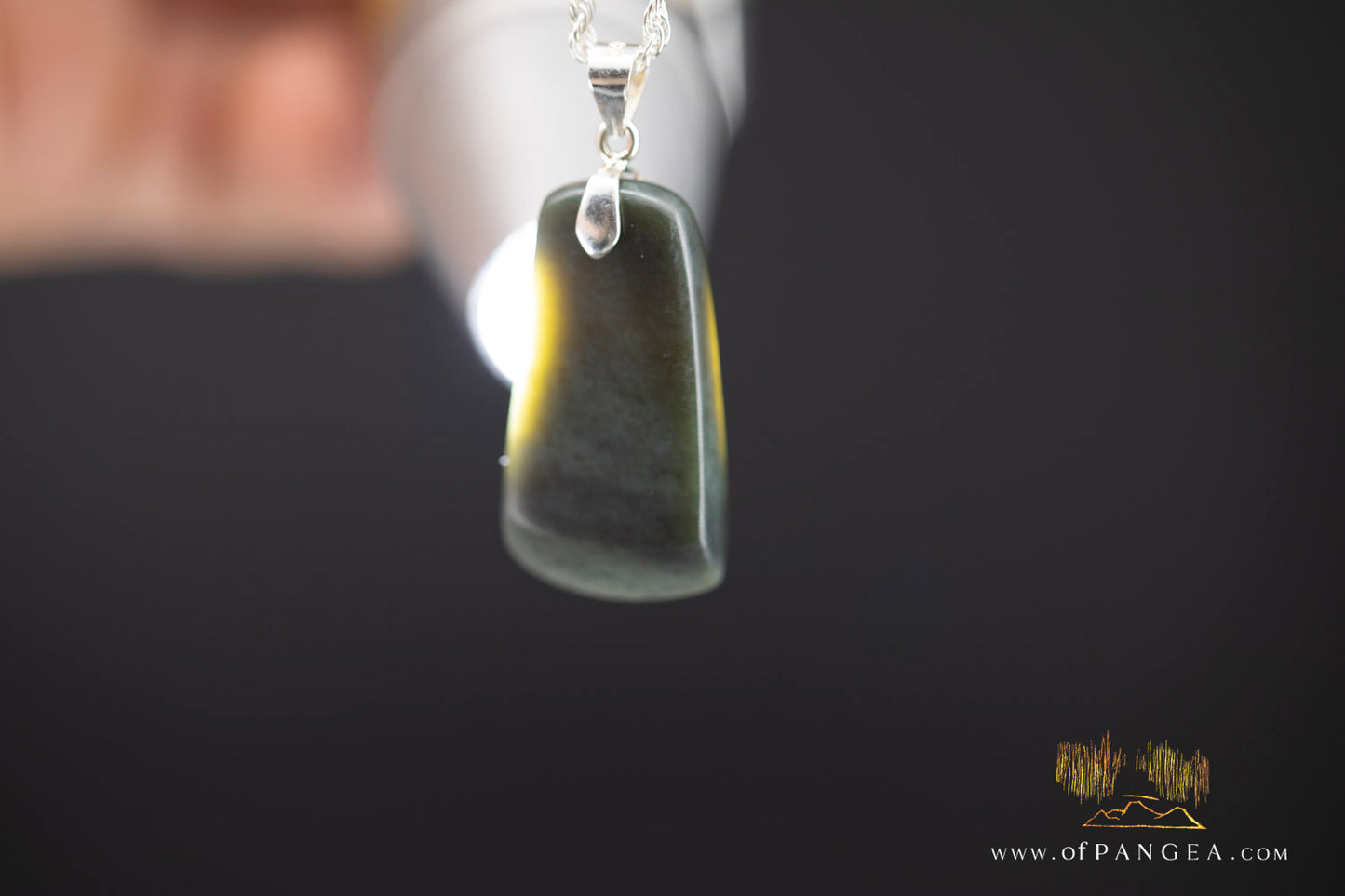 Toki necklace - Olive Green Nephrite Jade - Wyoming -  Italian sterling silver || JF994