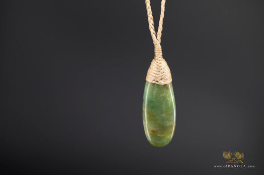 Roimata Teardrop necklace -Putiputi pounamu 'flower' Nephrite Jade - Jade New Zealand