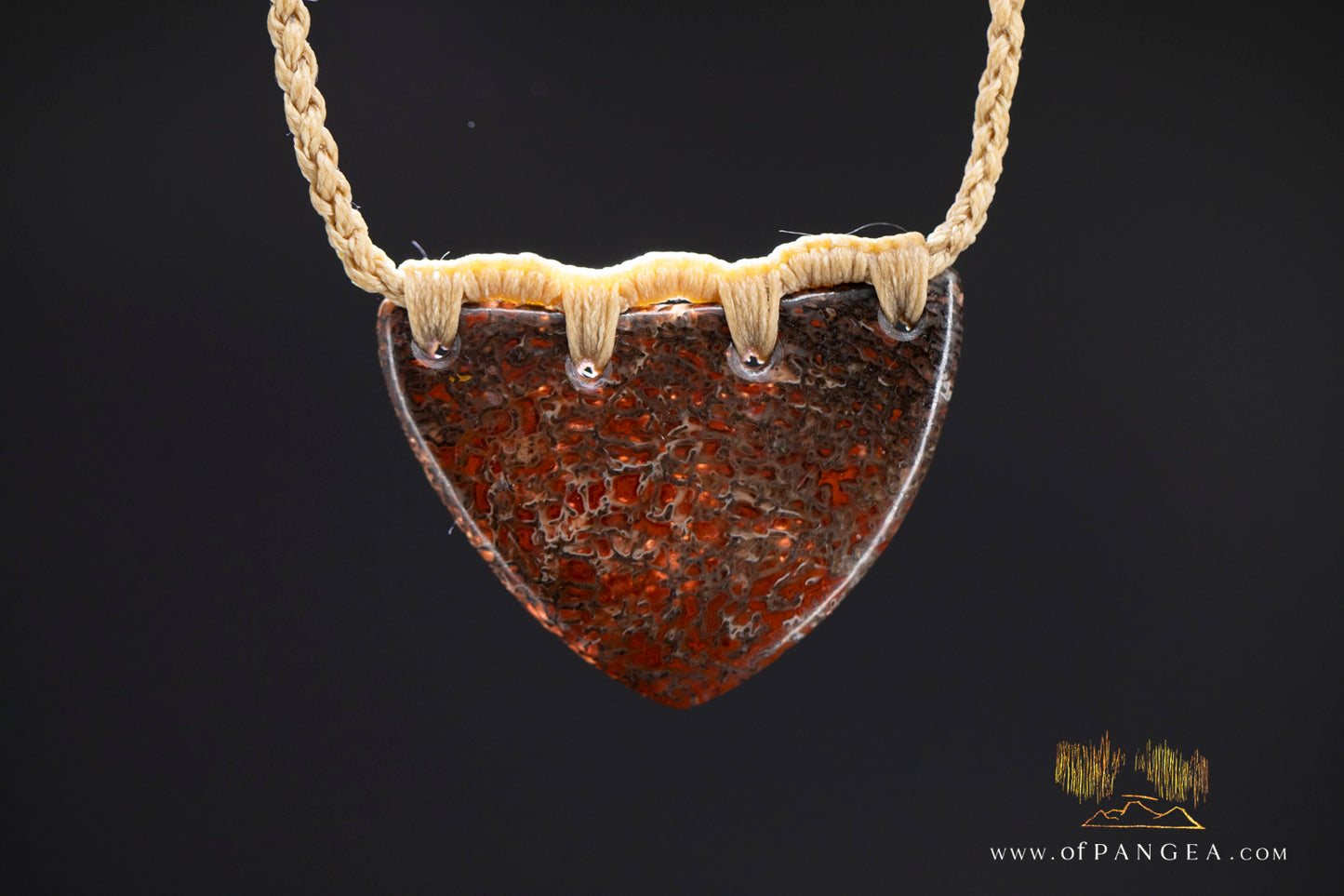 Dinosaur gembone necklace (Large)