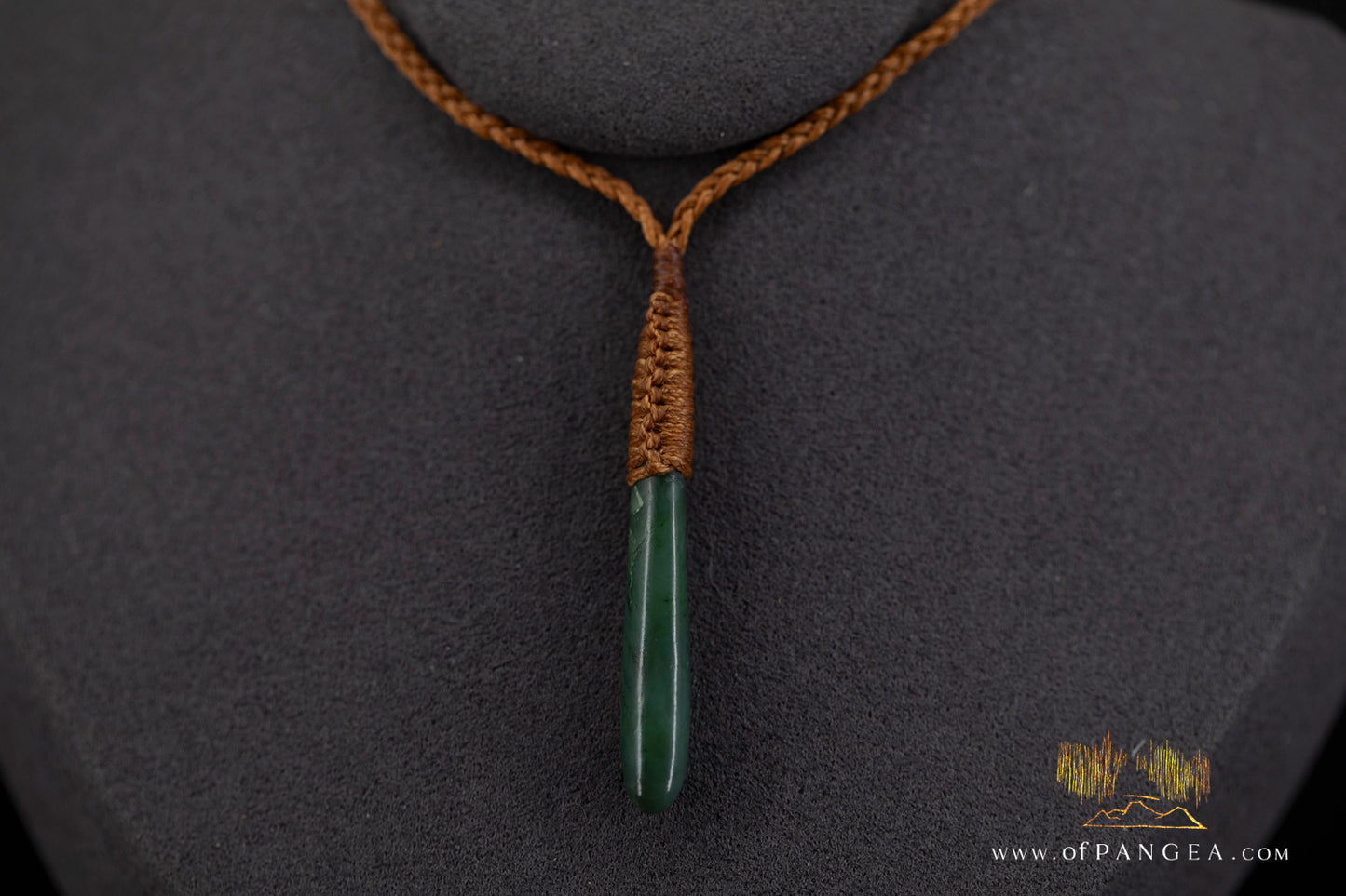 Nephrite Jade Teardrop Necklace - British Columbia ||