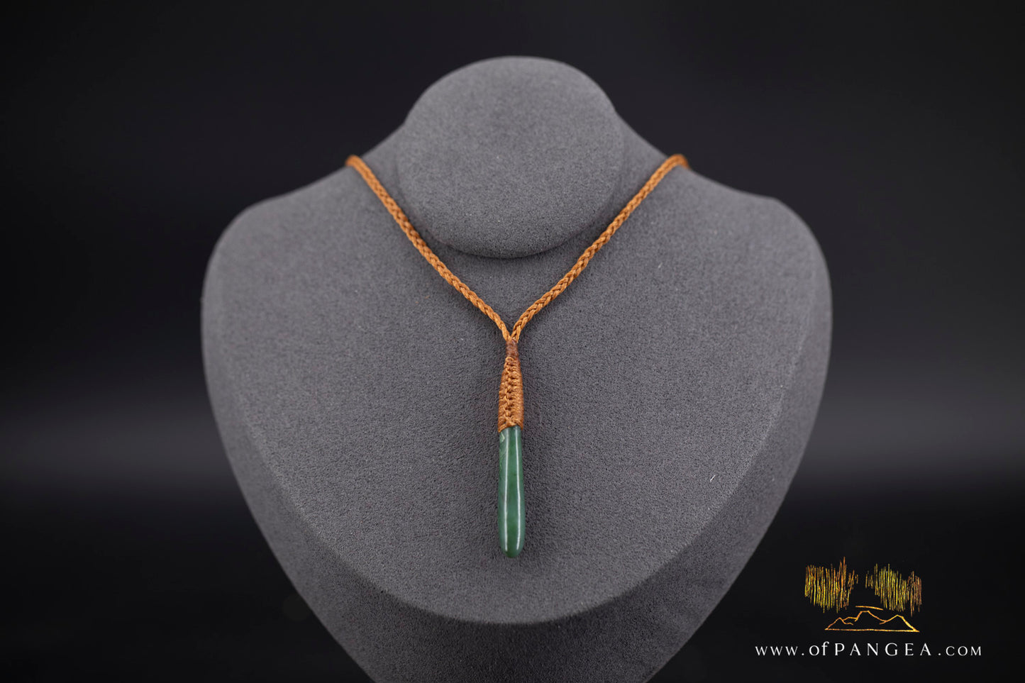 Nephrite Jade Teardrop Necklace - British Columbia ||