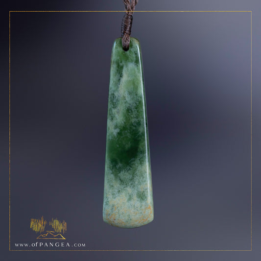Hei Toki necklace - Nephrite Jade - Putiputi Pounamu - Marsden Flower Jade New Zealand