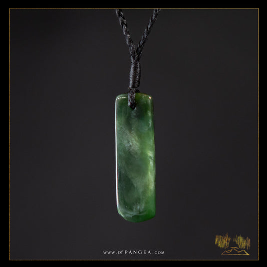 Hei Toki necklace - Kahurangi Pounamu Nephrite Jade - Jade New Zealand || JF027